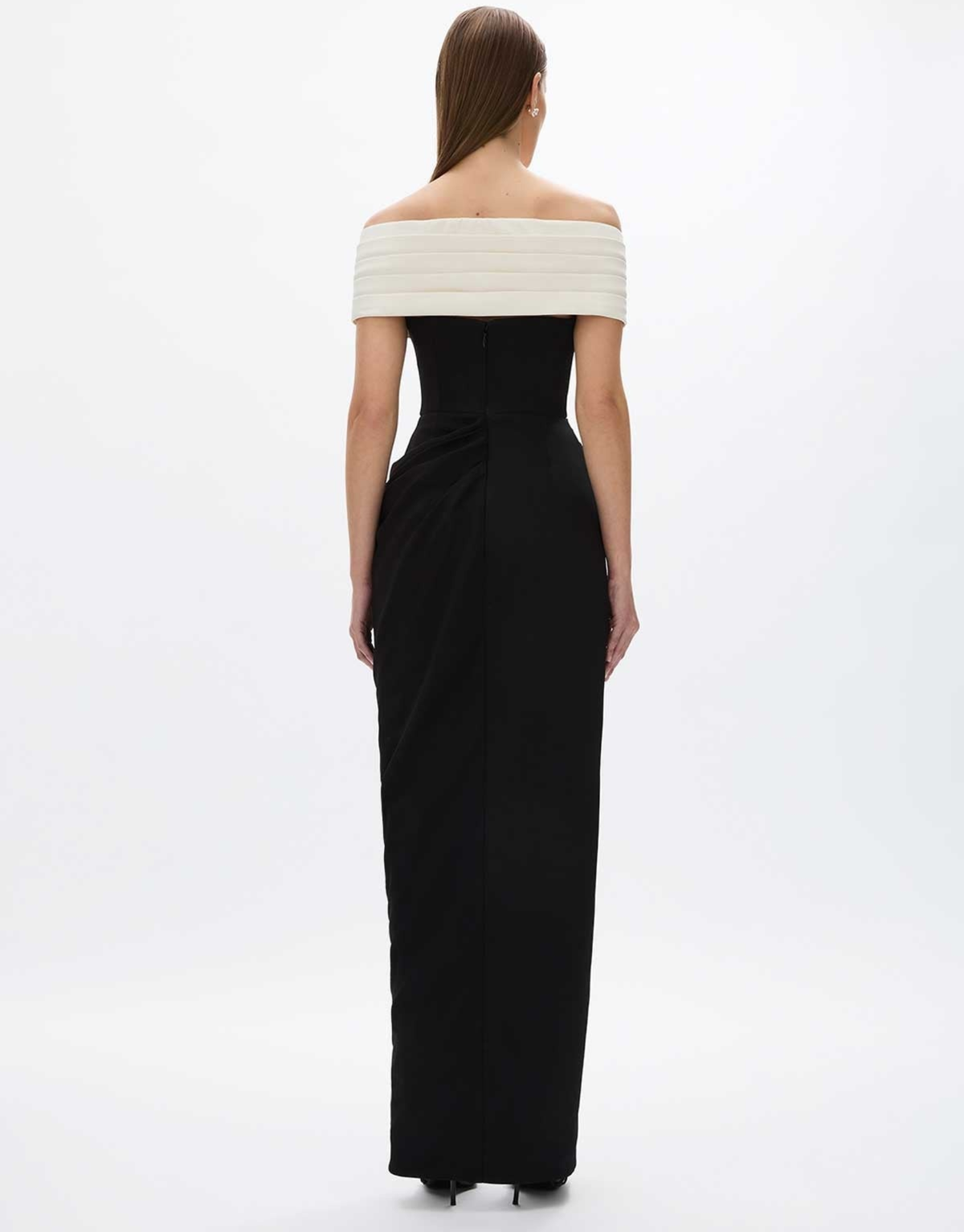 AVEN GOWN