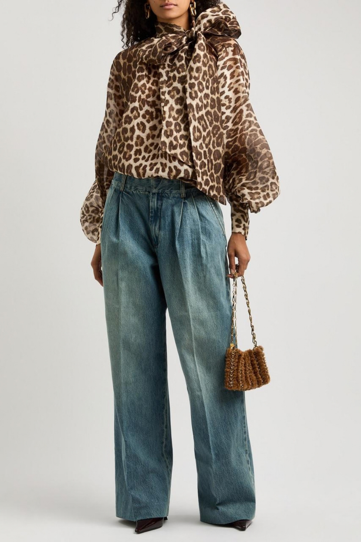 ILLUSTRATION BILLOW BLOUSE