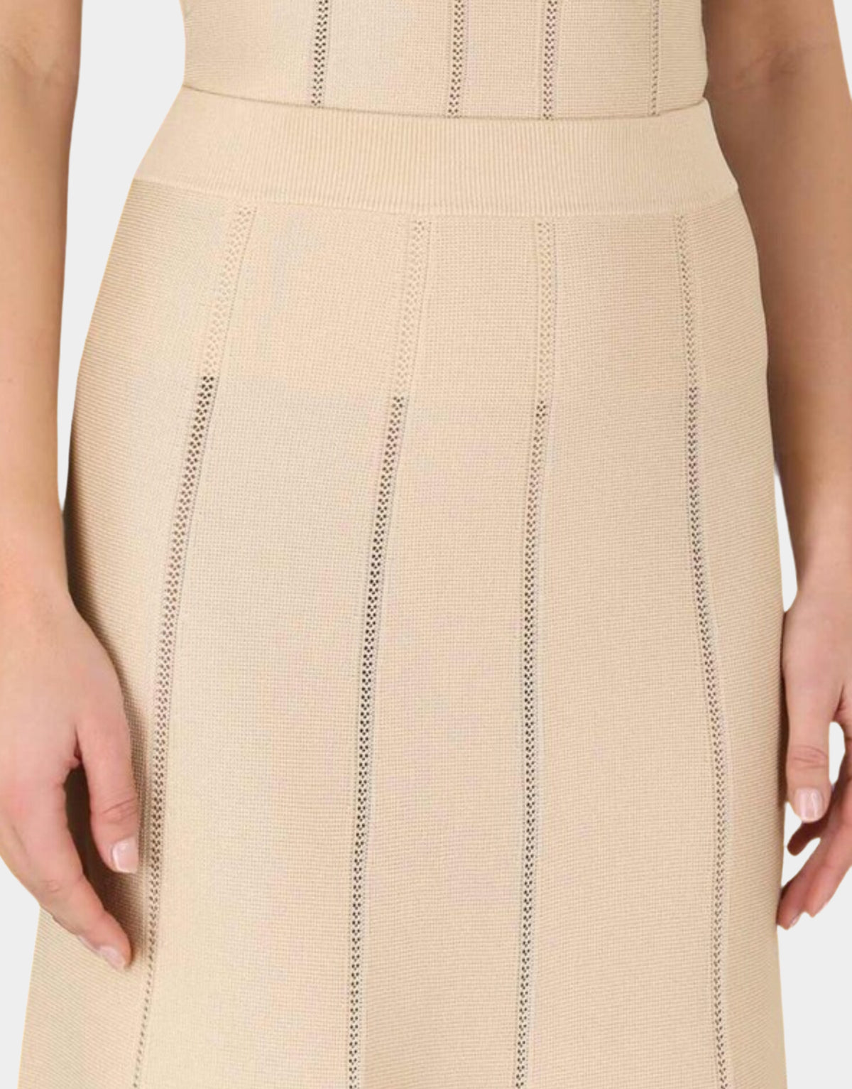 LUMINOSITY KNIT PANELLED SET CREAM