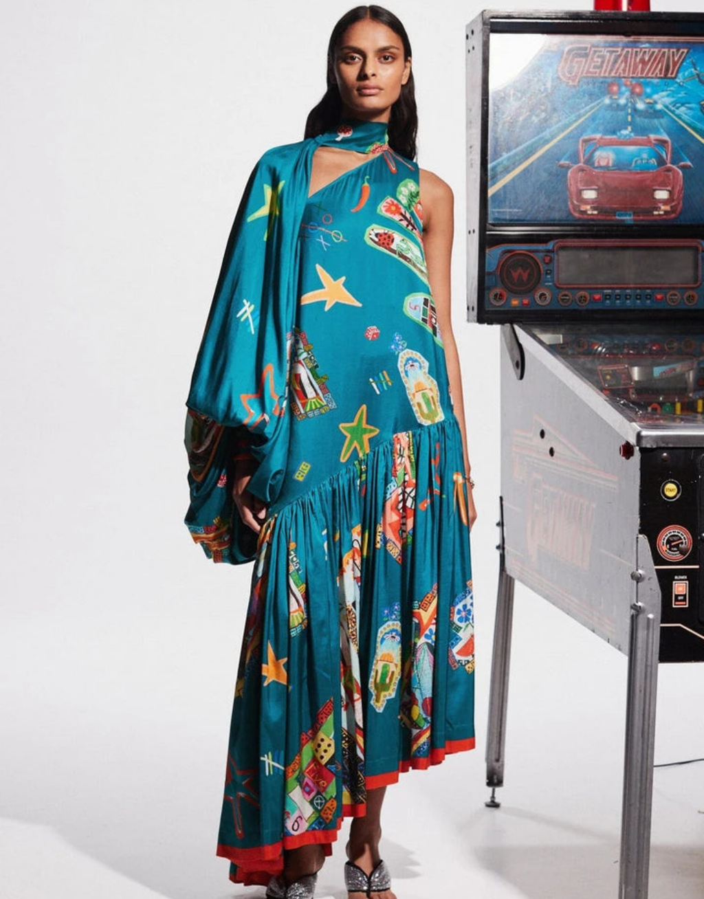 ROLLERS GOWN