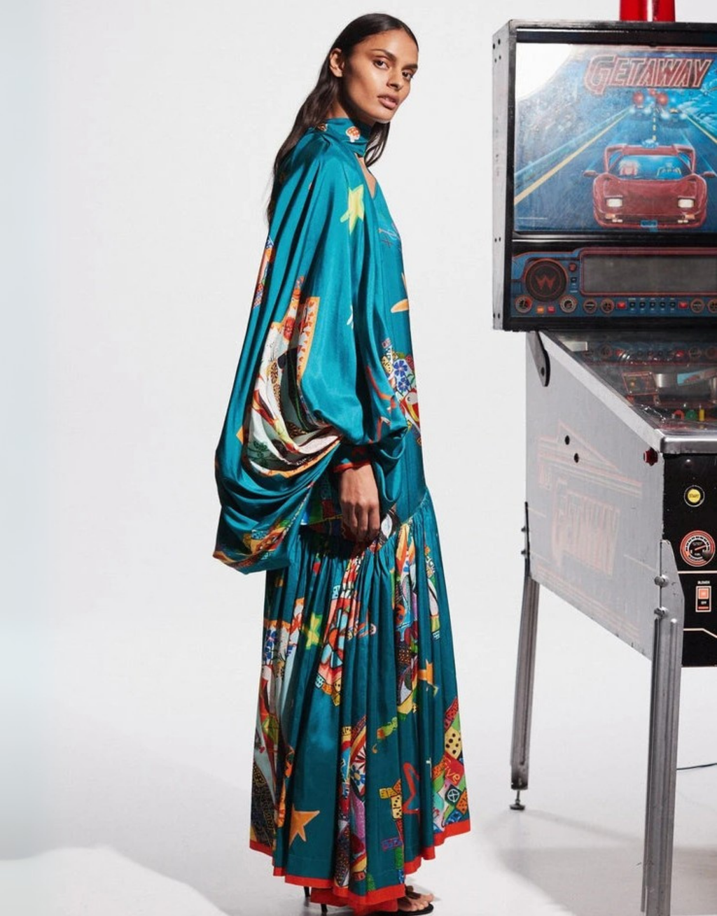 ROLLERS GOWN