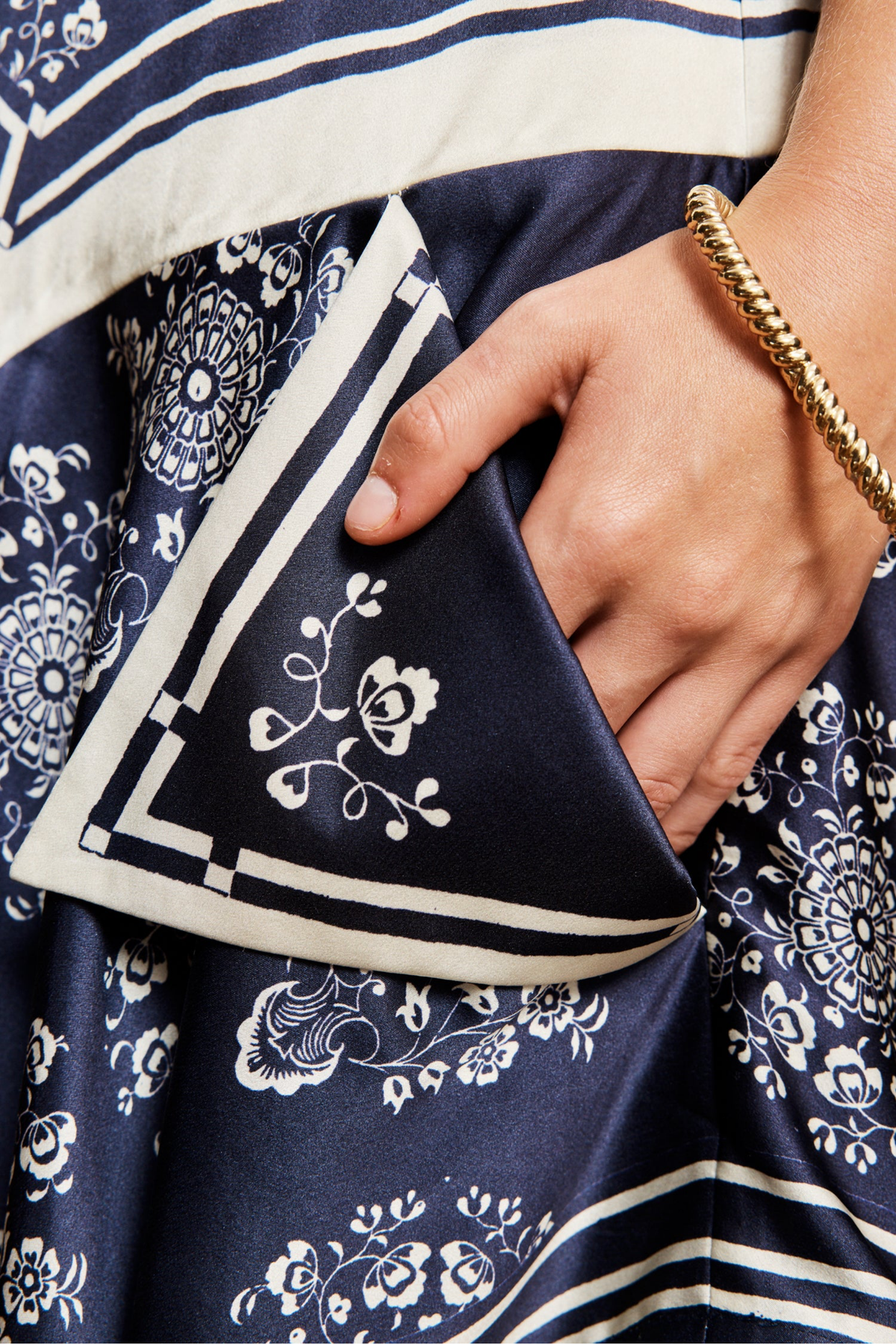 BANDERRA SILK SCARF DRESS