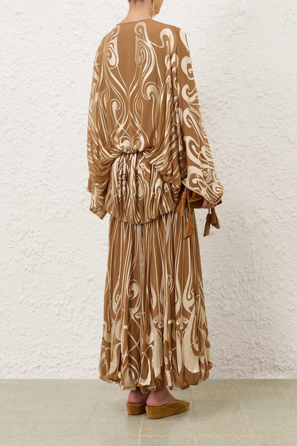 MOMENTUM BURNOUT BUBBLE GOWN