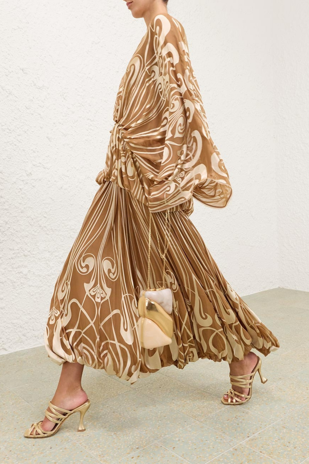 MOMENTUM BURNOUT BUBBLE GOWN