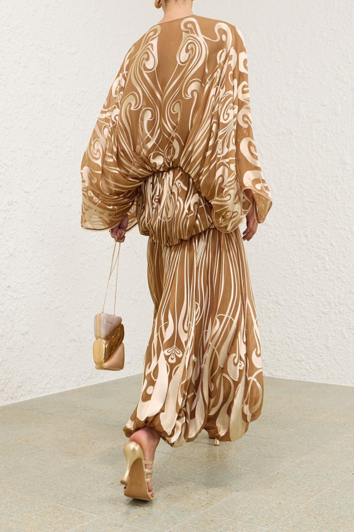 MOMENTUM BURNOUT BUBBLE GOWN